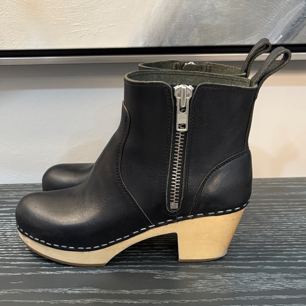 Swedish Hasbeens Zip It Emy Ankle Boots - Picture 5 of 9